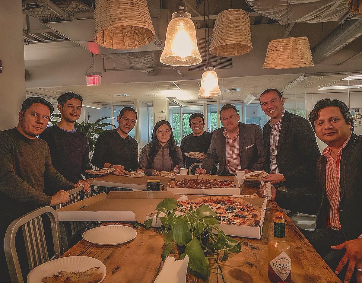 AccelHub's tweet photo. Pizza #Party ๐๐ฅ
In between meetings, classes, events, networking and work,work,work, we do find time to spend time meeting each other, listening to each story to be told in this #2019cohort and enjoying a great time in the office. #innovationBridge #AccelHub https://t.co/bfNPYpuogm