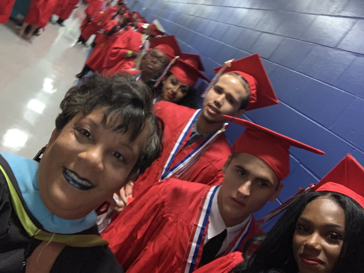 Carla Knight tweet media