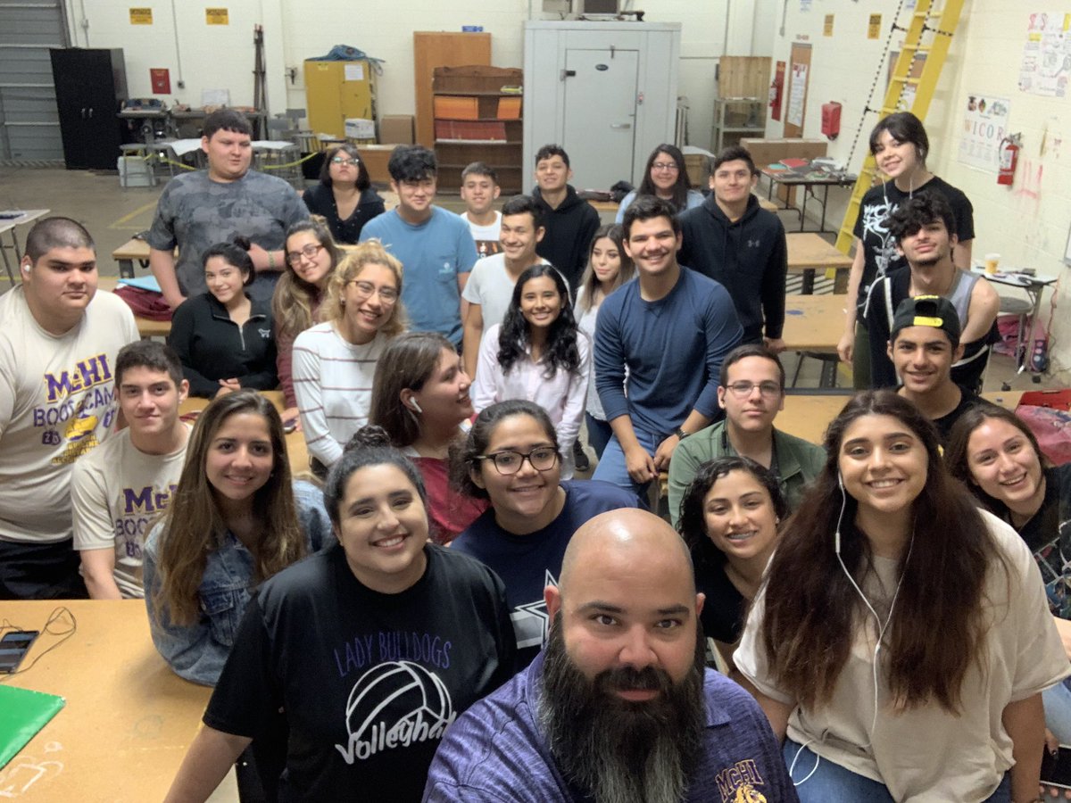 hdperez5's tweet image. To my Third Period Class, thank you for an amazing year. I am grateful for the hellos, the handshakes, the dances, and the especially the laughs we all shared while we were learning. While it was my job to impact you, you all impacted me! #thirdperiod #gooutandinspire