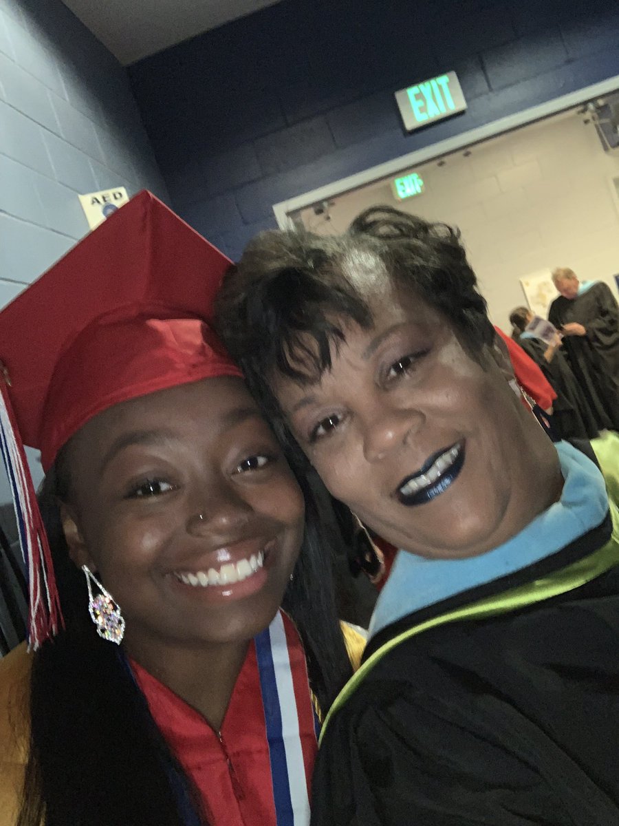 Carla Knight tweet media