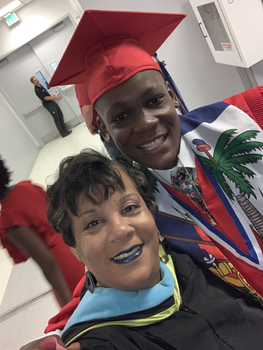 Carla Knight tweet media