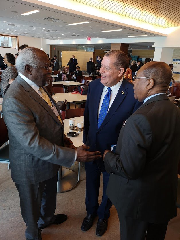 GreenStripeNat's tweet photo. Dr. Julius Garvey (L), Hon. Audley Shaw (C), Hon. Dr. Henry Lowe (R) #HarvardMedicalSchool #GlobalHealthCatalystSummit https://t.co/I0MICoAu00
