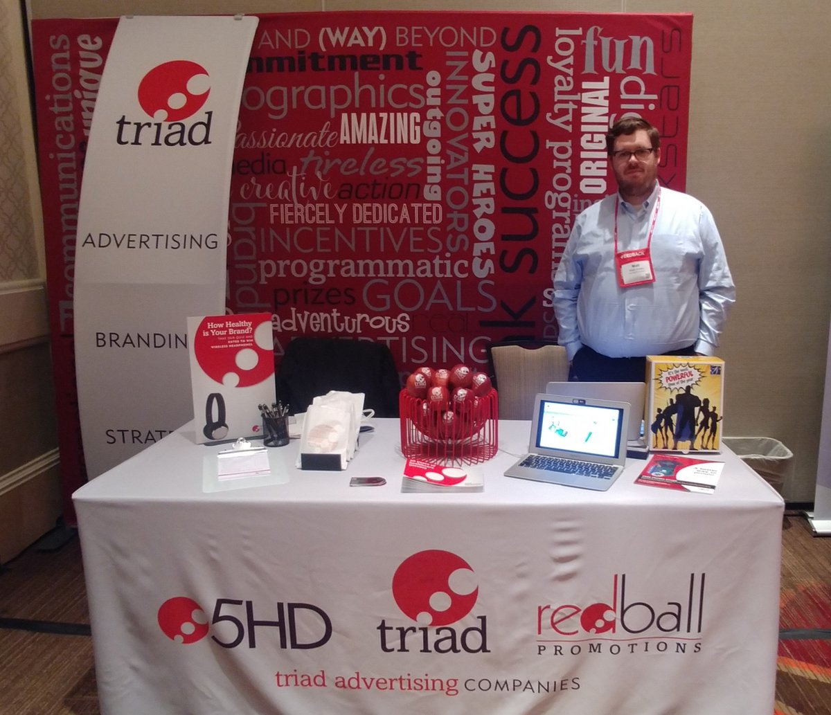 Triad_Ideas's tweet photo. How 'bout them apples?! Come find us at @NESHCo and we might share the secret behind our custom branded apples! #NESHCo19 https://t.co/pfQRHbGxGk