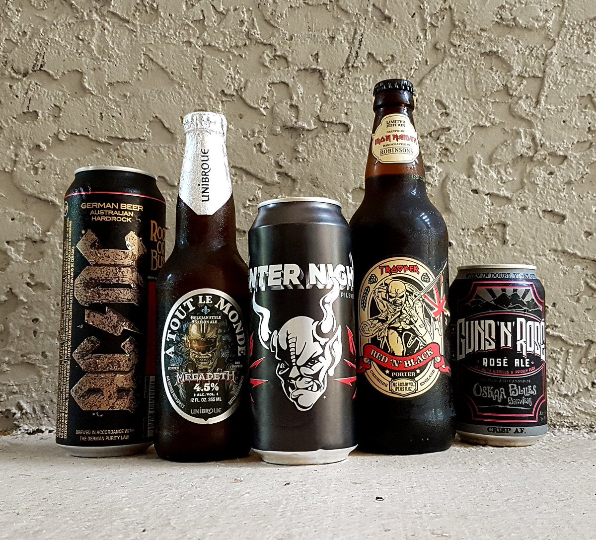 ¿Qué tal este lineup cervecero?

#EnterNightPilsner #Megadeth #AToutLeMonde #IronMaidenBeer #TrooperBeer #ACDCBeer #RockOrBust #GunsNRose #TomoCerveza