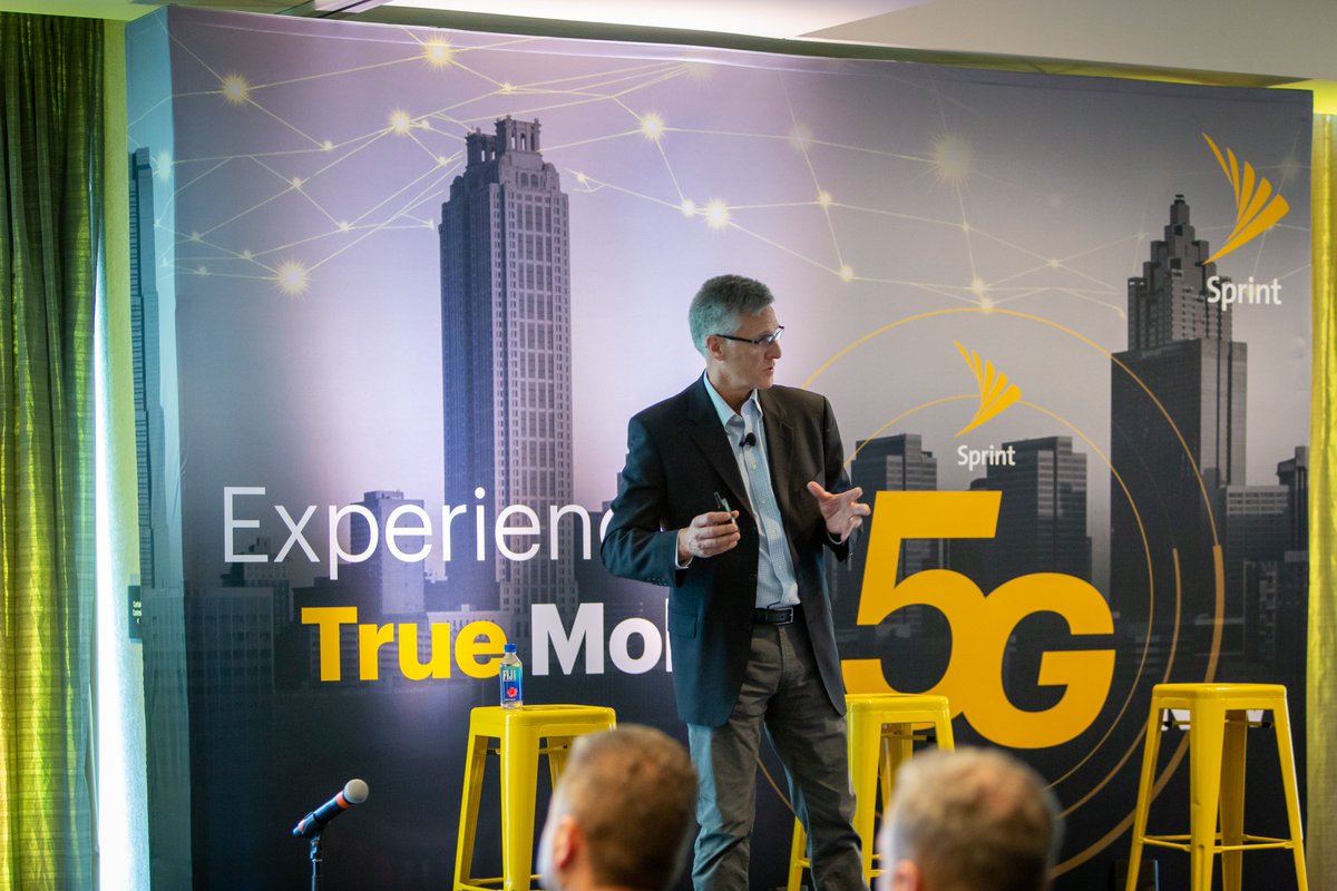 Awesome energy here in #Houston for the launch of #Sprint5G 📶⚡Proud to see the @Sprint Network team’s hard work paying off!