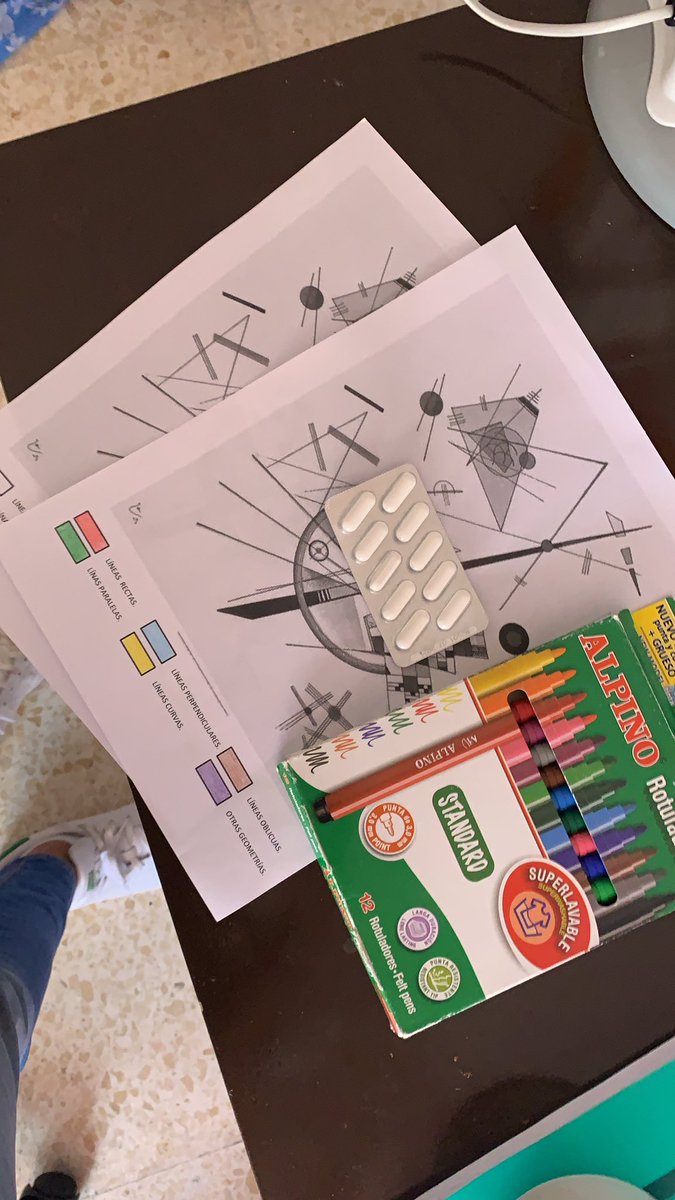 pedrojuansoto28's tweet photo. Hoy hemos tenido nuestra última exposición del 2º curso de educación Primaria. Hemos utilizado transversalidad de contenidos de #matemáticas y #arte a través de una #Gymkana ¡Coincidiendo con el 200 aniversario del #MuseoDelPrado!  Cómo mola trabajar en equipo... #ucam #Educación https://t.co/t1i3IeT1bN