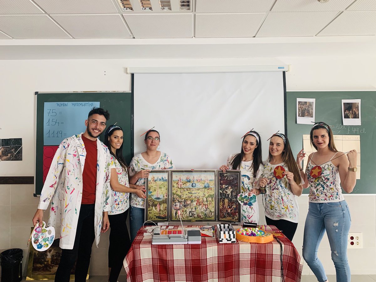pedrojuansoto28's tweet photo. Hoy hemos tenido nuestra última exposición del 2º curso de educación Primaria. Hemos utilizado transversalidad de contenidos de #matemáticas y #arte a través de una #Gymkana ¡Coincidiendo con el 200 aniversario del #MuseoDelPrado!  Cómo mola trabajar en equipo... #ucam #Educación https://t.co/t1i3IeT1bN