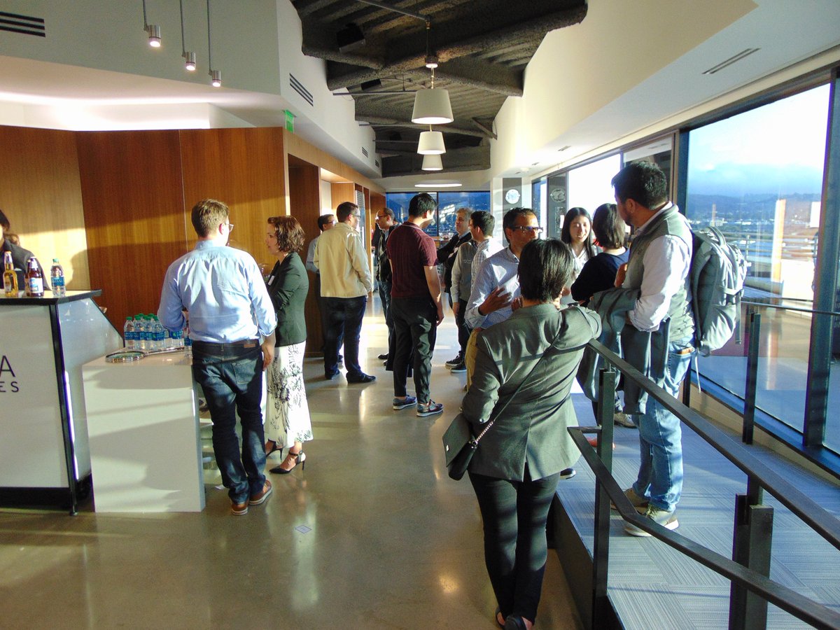 Sierra_Ventures's tweet photo. Wonderful event last night networking and talking about the Convergence of #5G and #AI. Special thanks to Robert Bosch Venture Capital for co-hosting and to our speakers @benyu_sierra, Luis Llovera, and @ArvaniGroup.
#RBVC #Venture #Networking https://t.co/NQ9cWUbugE