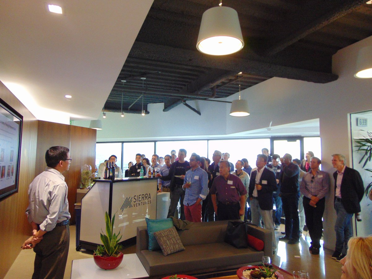 Sierra_Ventures's tweet photo. Wonderful event last night networking and talking about the Convergence of #5G and #AI. Special thanks to Robert Bosch Venture Capital for co-hosting and to our speakers @benyu_sierra, Luis Llovera, and @ArvaniGroup.
#RBVC #Venture #Networking https://t.co/NQ9cWUbugE