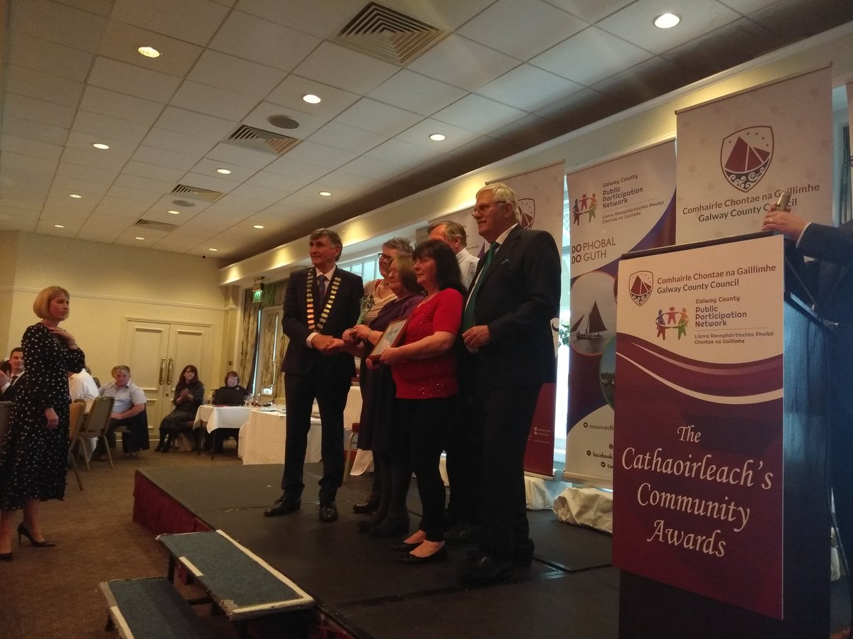 GalwayCoCo's tweet photo. An Gradam Áiseanna Pobail buaite ag, The winner of the Community Facilities Award is: Domestic Violence Response #Gradaim2019 #Awards #Gaillimh #Galway @ConnemaraCoast_ @GalwayCoPPN https://t.co/Aks1lkHxOi