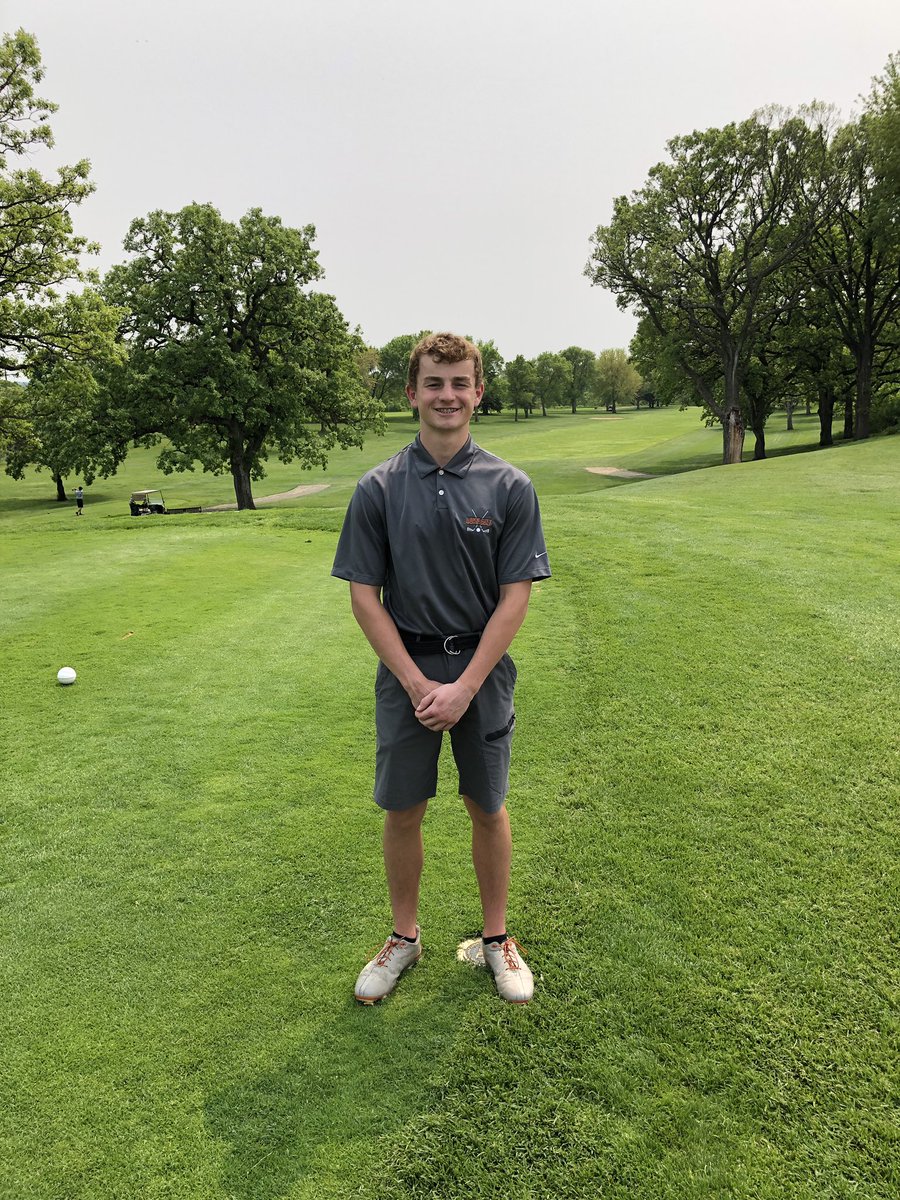 Congratulations to Tate Gnotke!!! He golfed in the Section Meet today 43-48-91 185 two round total