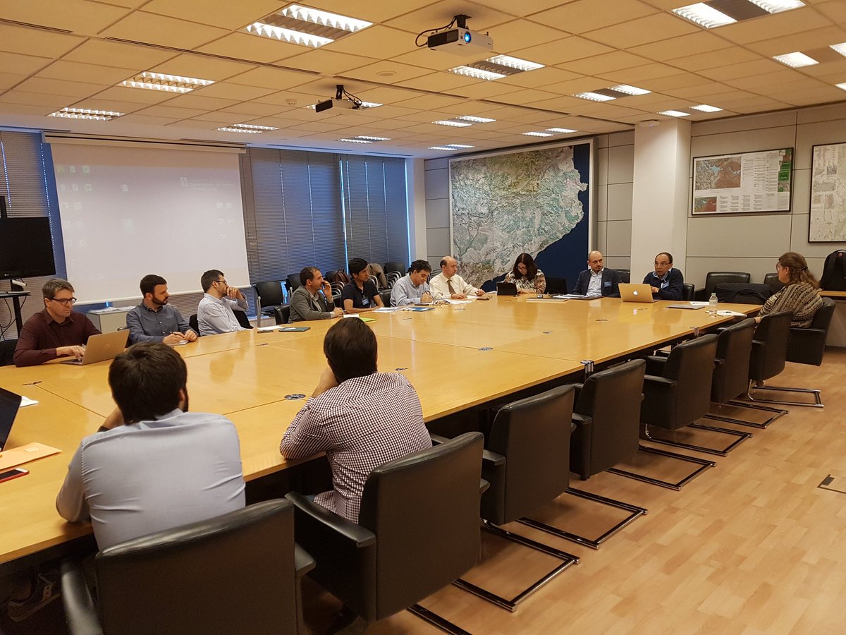 A  <a href="/territoricat/">Territori</a> en sessió amb l'investigador @MARCOPERCOCO i el catedràtic <a href="/m_turro/">Mateu Turró</a> aprofundint l'avaluació d'infraestructures de mobilitat incorporant salut i espai públic amb <a href="/ATMbcn/">Autoritat del Transport Metropolità</a> <a href="/cimne/">CIMNE</a> <a href="/AndreuUlied/">Andreu Ulied</a> <a href="/gencat/">Generalitat de Catalunya</a>