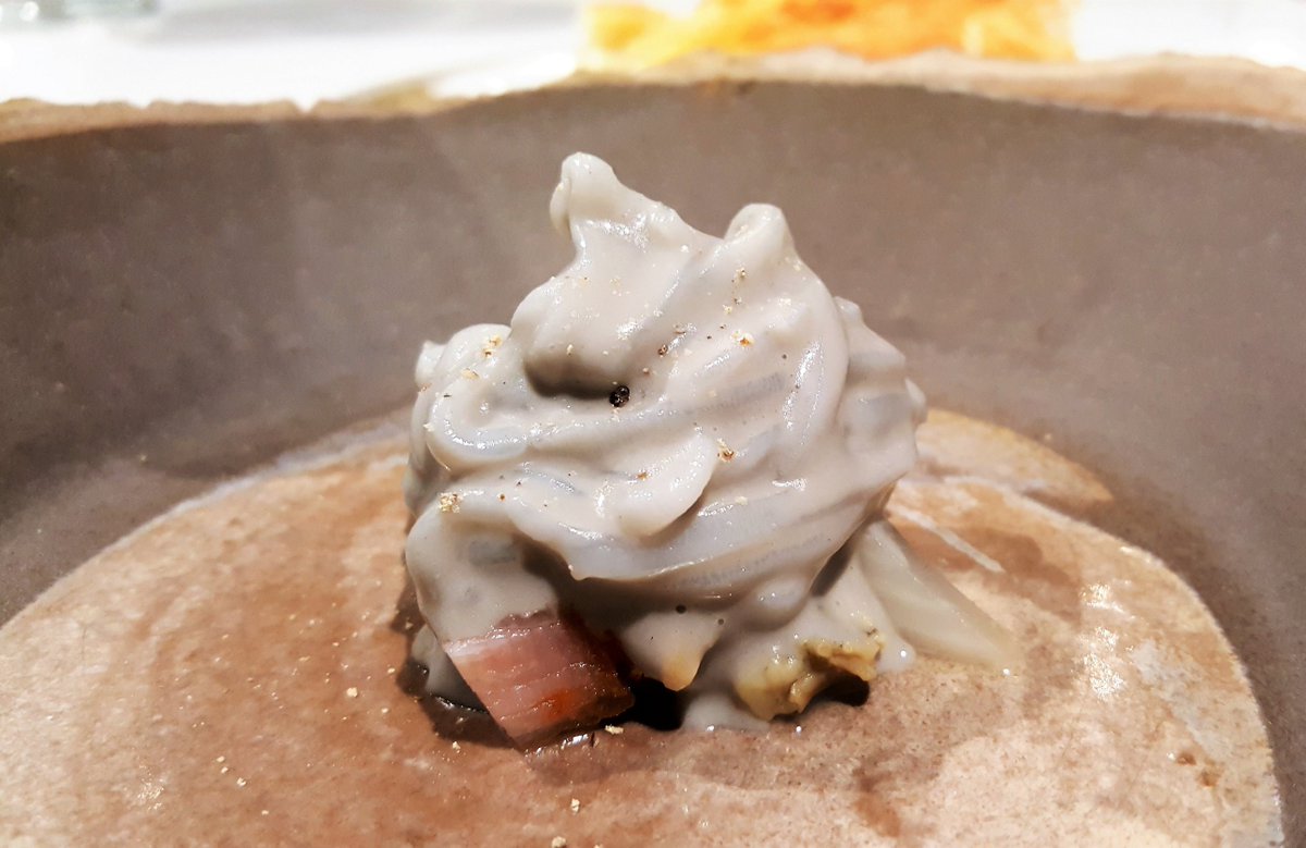 complicidadgast's tweet image. NUEVO POST Quique Dacosta 2019: " Un nuevo giro de tuerca". 
Las 3 horas de degustación se reparten entre la obsesión por expresar su ADN y la unión de éste con una mirada retrospectiva a la tradición que se traslada a lo contemporáneo. Entre los grandes. 
complicidadgastronomica.es/2019/05/quique…