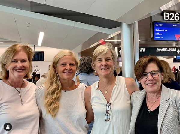 sbcalumnae's tweet photo. Holla Holla! Members of @SweetBriaredu Class of 1984 are headed to campus for their 35th Reunion!! #SweetBriarFIERCE https://t.co/ltUfrOAavY https://t.co/aClkSEn2Sh