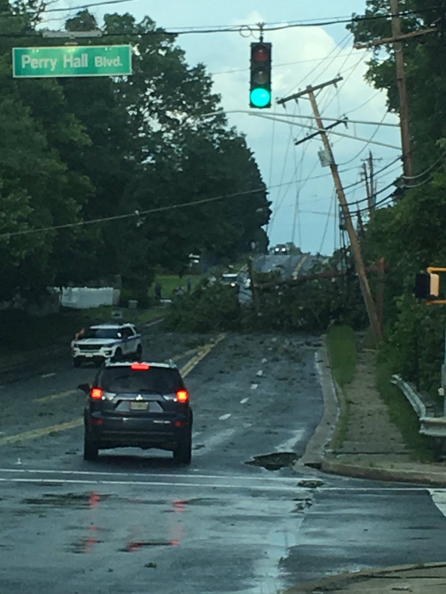 rachiexpandas03's tweet image. The tornado and severe thunderstorm destroyed Perry Hall yesterday! I was in the car during it all and it was scary! Trees came down on #silverspringroad and @Hall_Pride That was one crazy day!!
