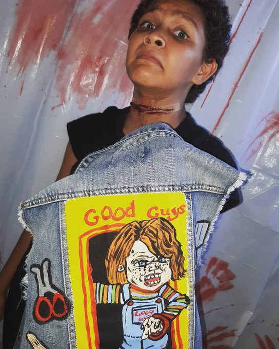 Chucky movie c ok mingnout this month so o did a custom vest for the occasion #chucky https://t.co/Y<a href="/tag/chucky"class="tags"><span>#chucky</span></a>