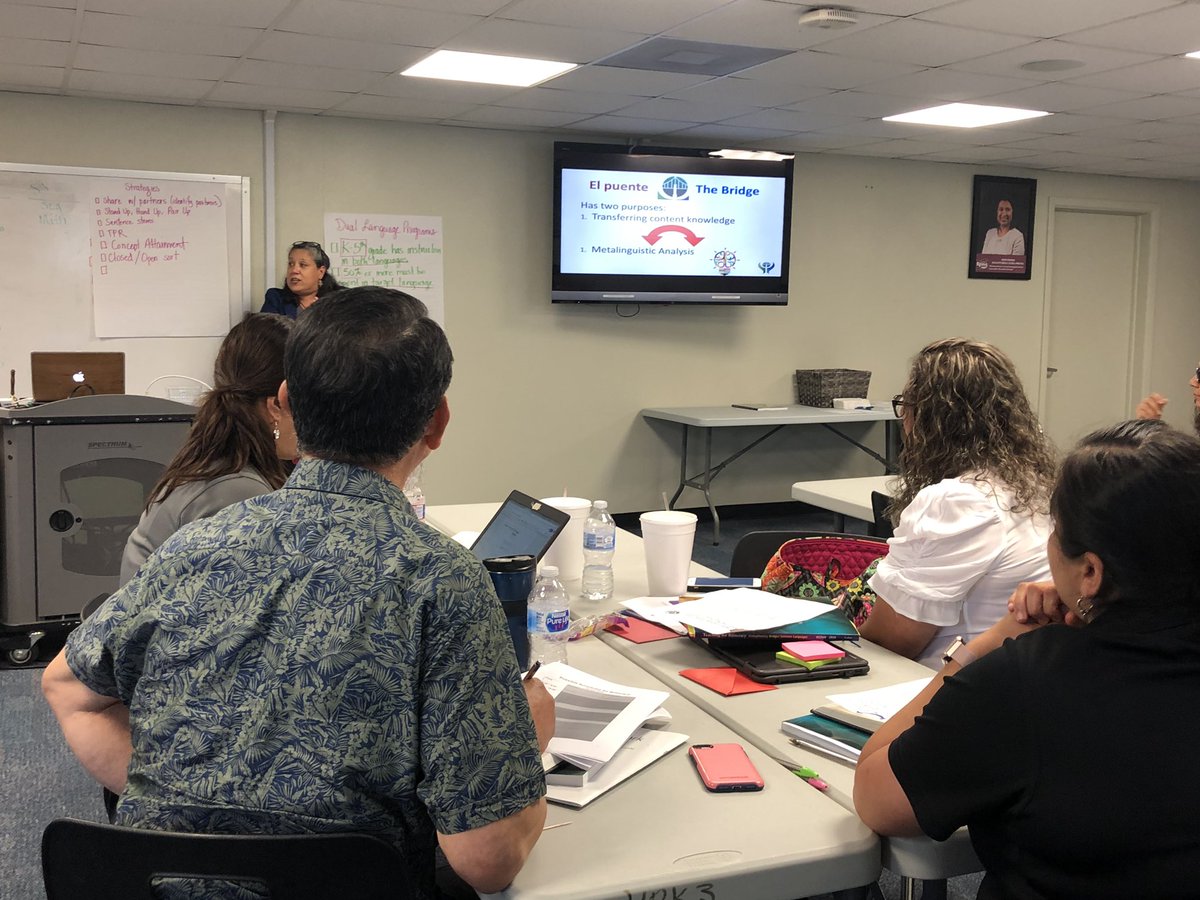 izzygonzalez72's tweet photo. Training our 4th and 5th grade Dual Language Teachers on the Teaching for Biliteracy Framework for 2019-2020. Our Dual Language teachers rock! ¡Somos Southwest! #SA4Duallanguage #EmbracingBilingualism https://t.co/62jXqtASyC