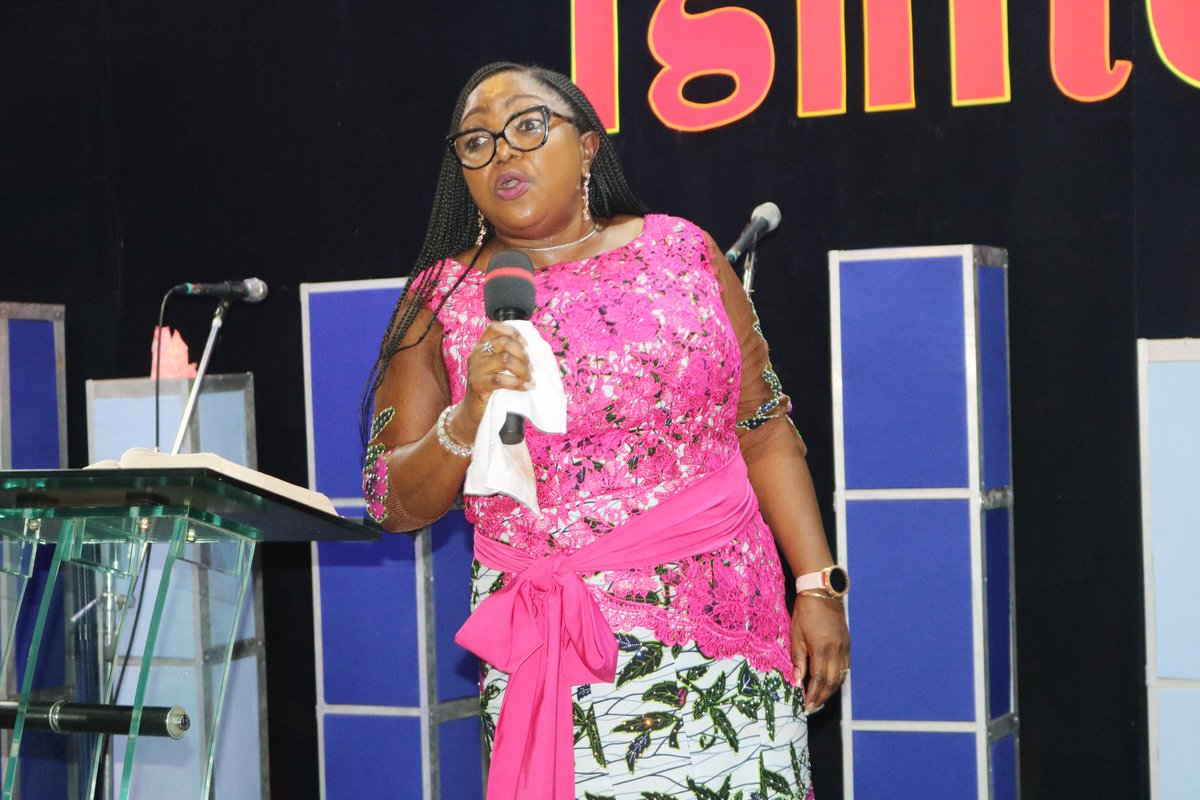 Reformers_Place's tweet photo. #Ignite Day 1
Ministering: Pastor Tinu Asegieme 

To be on fire is a personal revival of the word and fire.
Spend time with God. https://t.co/maSuwNtiCK