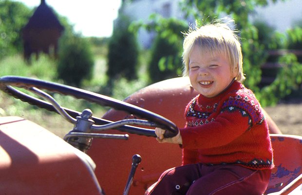 OFreshProduce's tweet image. Learn the history of SunSelect&apos;s Krahn family here: sunselect.ca/about/history/ #OutrageouslyFresh