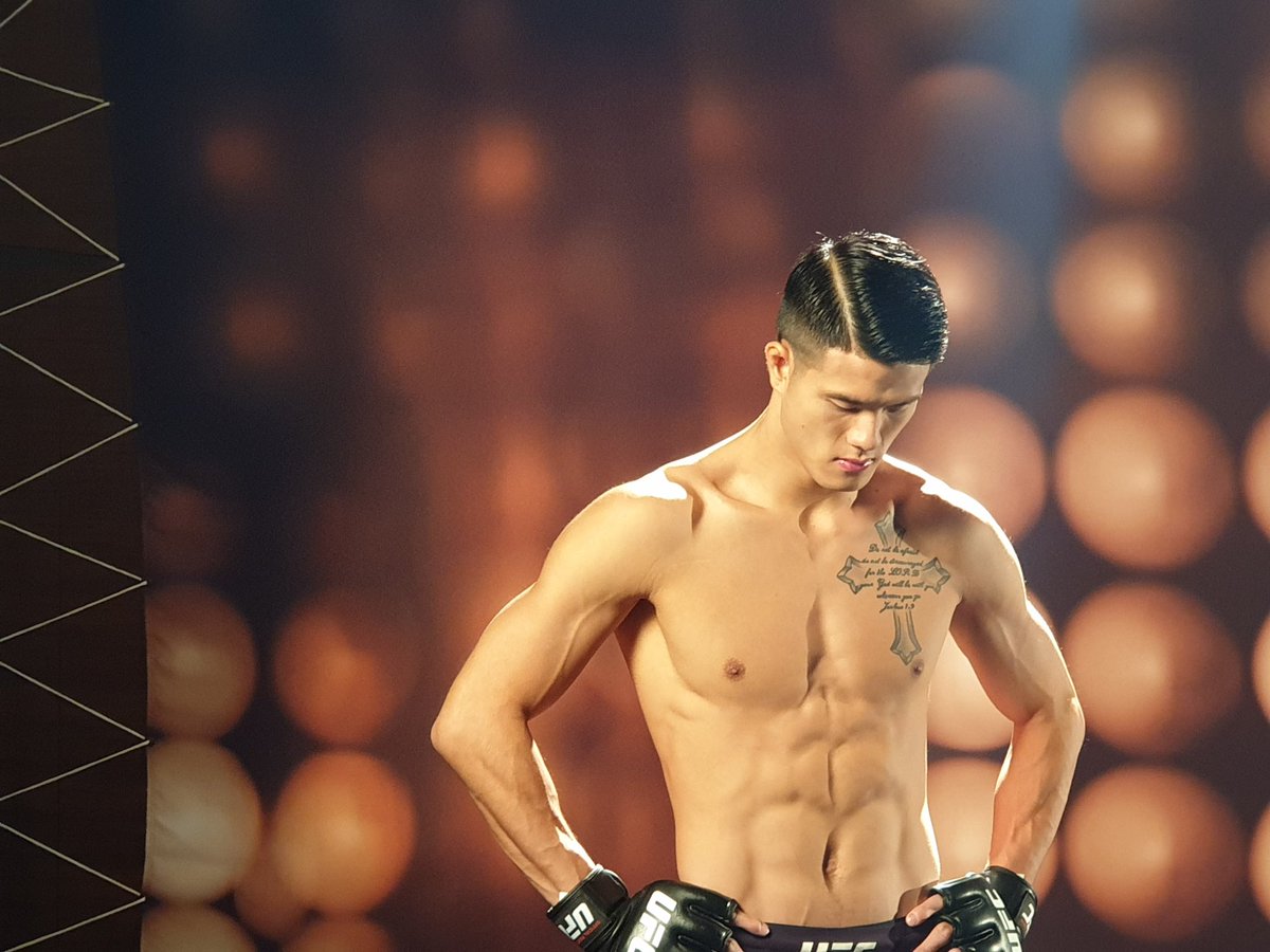 koreanfalcon's tweet photo. UFC Photo깔끔하게끝나서좋다!이제하루남았다.내일이면감량끝!🖖🏻#ufc #koreanfalcon #sungbinjo #frm #firstroundmanagement #spotv #spotvnow #korea #sweden #debut #mma #daily #photo #코리안팔콘 #조성빈 #스포티비 #스포티비나우 #한국 #스웨덴 #데뷔 #종합격투기 #데일리 #일상 #사진 https://t.co/WCBmSmh1JC