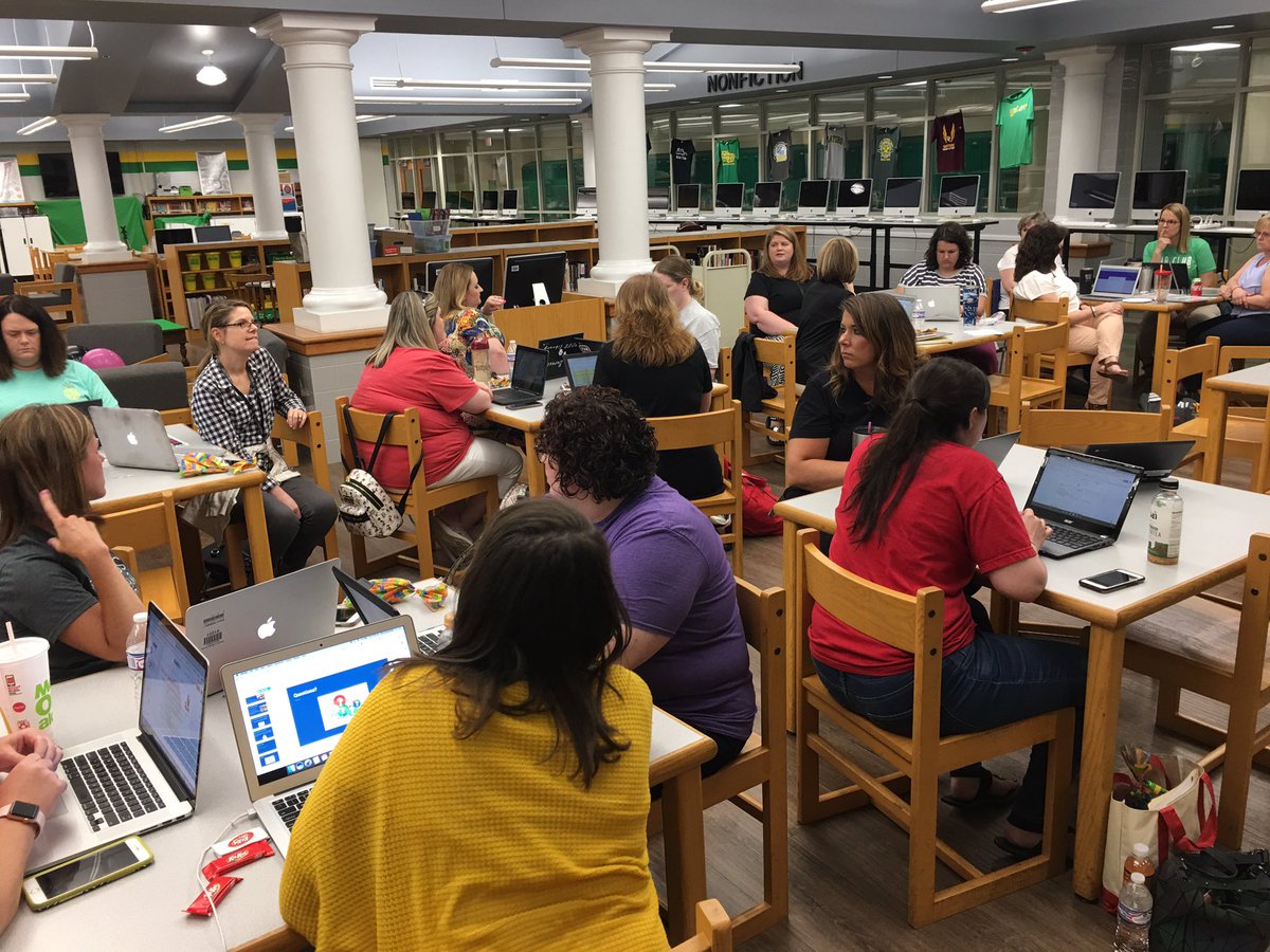 cubbyretired's tweet photo. It's been a great PD day with these fantastic @WarrenCoSchools Librarians! Our librarians rock! #wcpslibraries https://t.co/wv1eWmIHdW