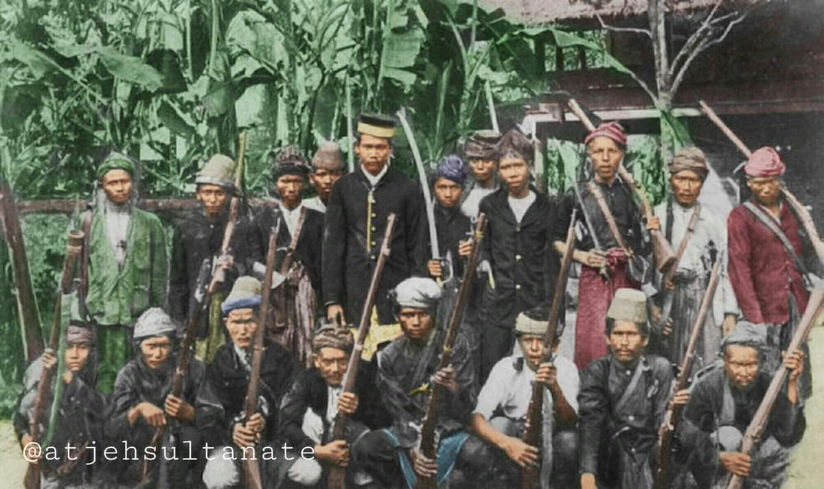 achehsultanate's tweet photo. Pasukan bersenjata pimpinan Teukoe Nyak Muhammad, Bandar Atjeh Darussalam.

Collectie Nederlands-Indië in foto's, 1860-1940 https://t.co/stD9e54kop