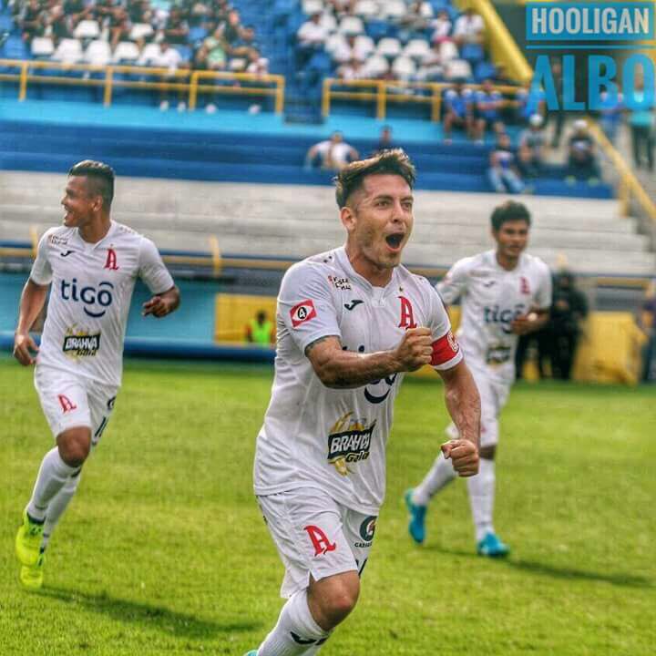 HerberthSosa14's tweet photo. GRACIAS TOTALES ALIANZA FC!! https://t.co/8ce0IbciMO