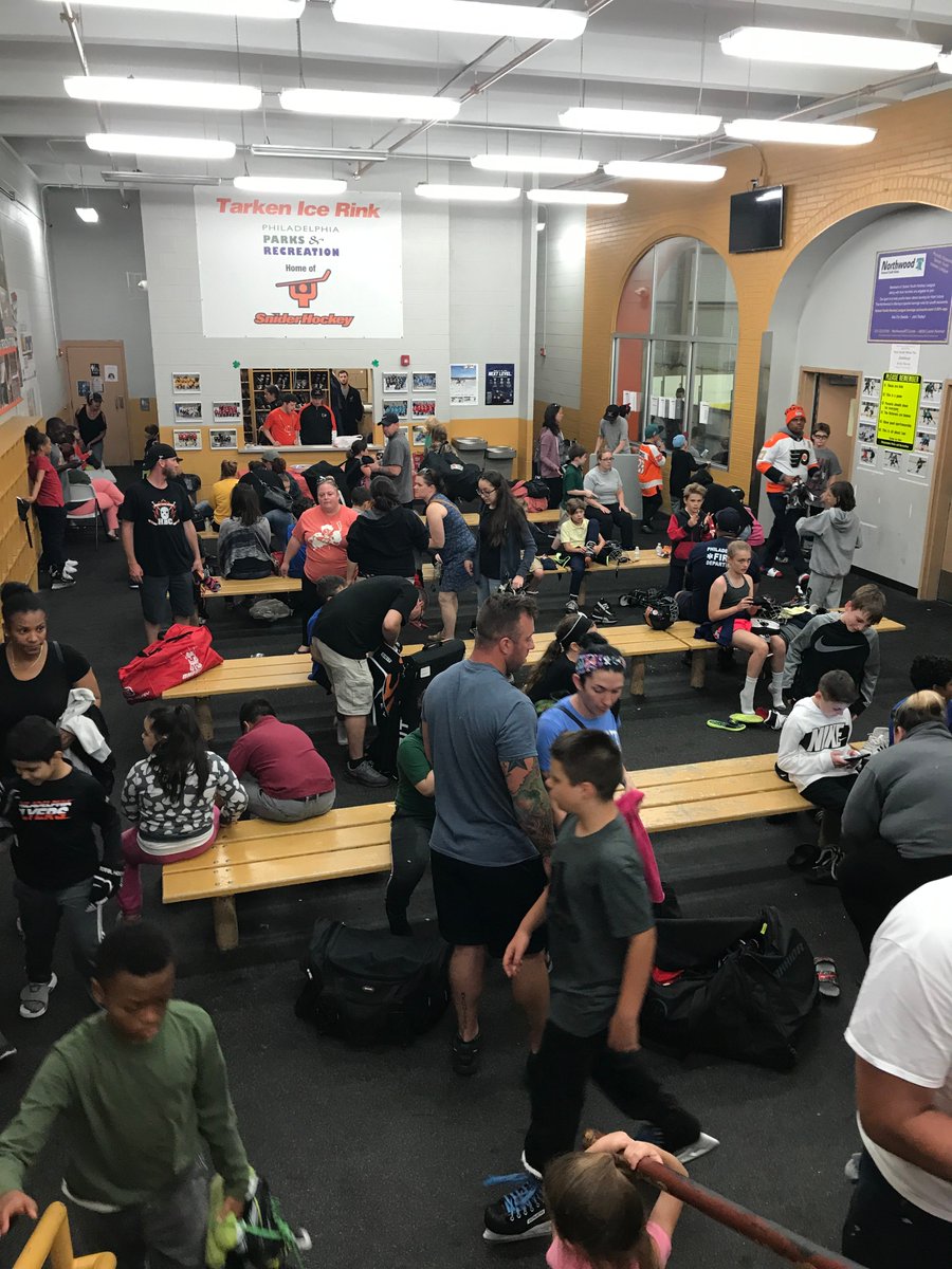 SniderHockey's tweet photo. We hope everyone had fun at our end of season party at Tarken yesterday! Our next party is tonight at Sims starting at 4:30pm. See you at the rink! https://t.co/48kZRIp4am