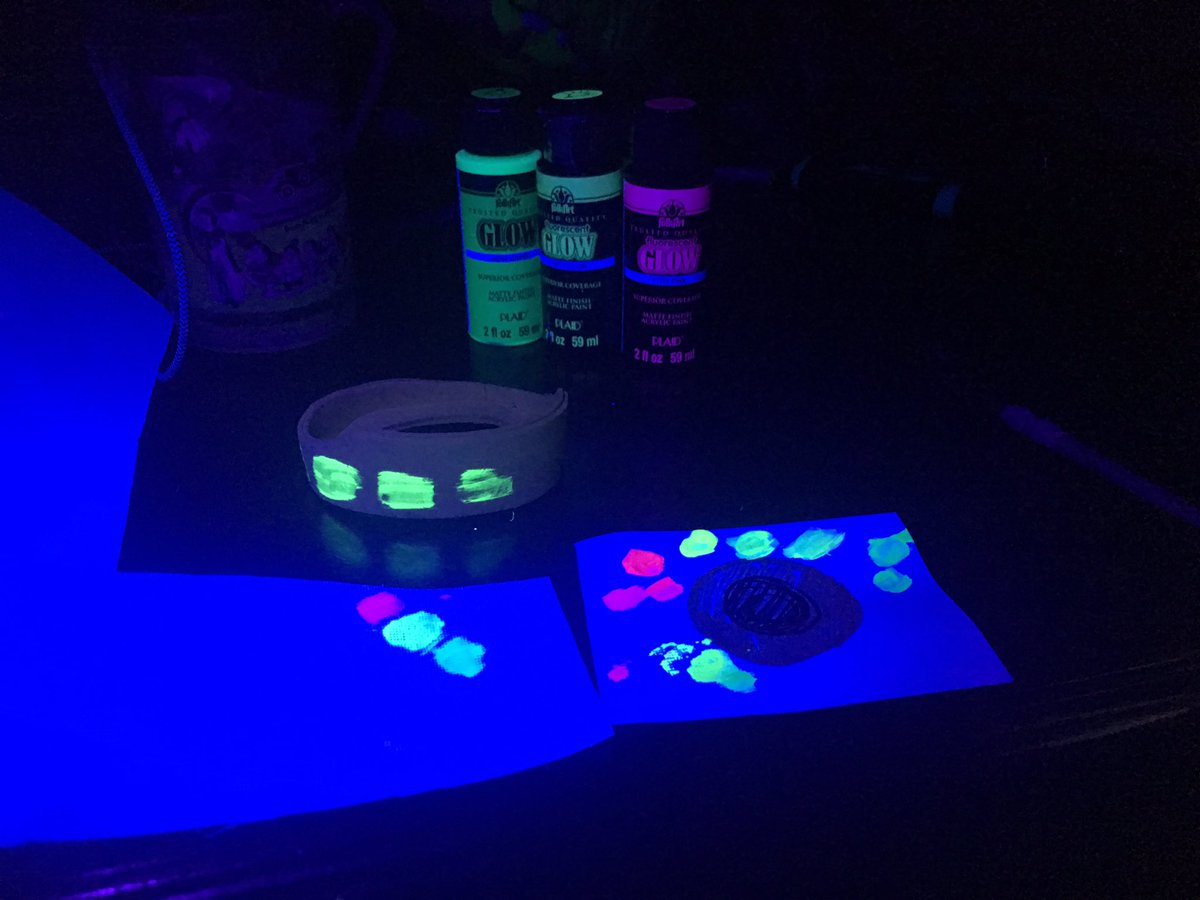 warmfuzzianimal's tweet image. &amp;gt;:3c