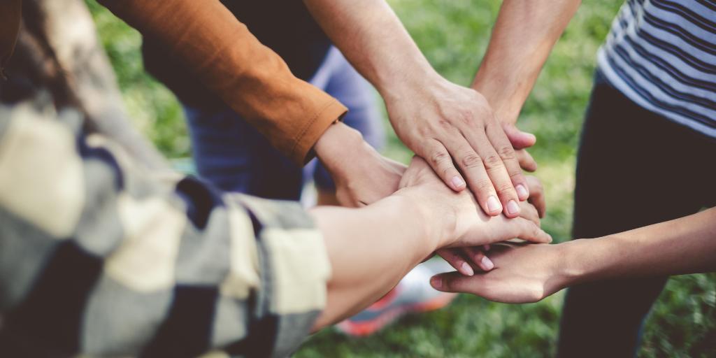 BCBSAZ's tweet photo. There are countless opportunities for Arizonans to give a bit of time to causes that are important to them. Here are some great resources to help you do more in your community! #volunteer #community https://t.co/hfkGGuLG7H https://t.co/Ag1g2Bd1Pe https://t.co/ZDNwGLaERJ https://t.co/UyeYqBc3lo