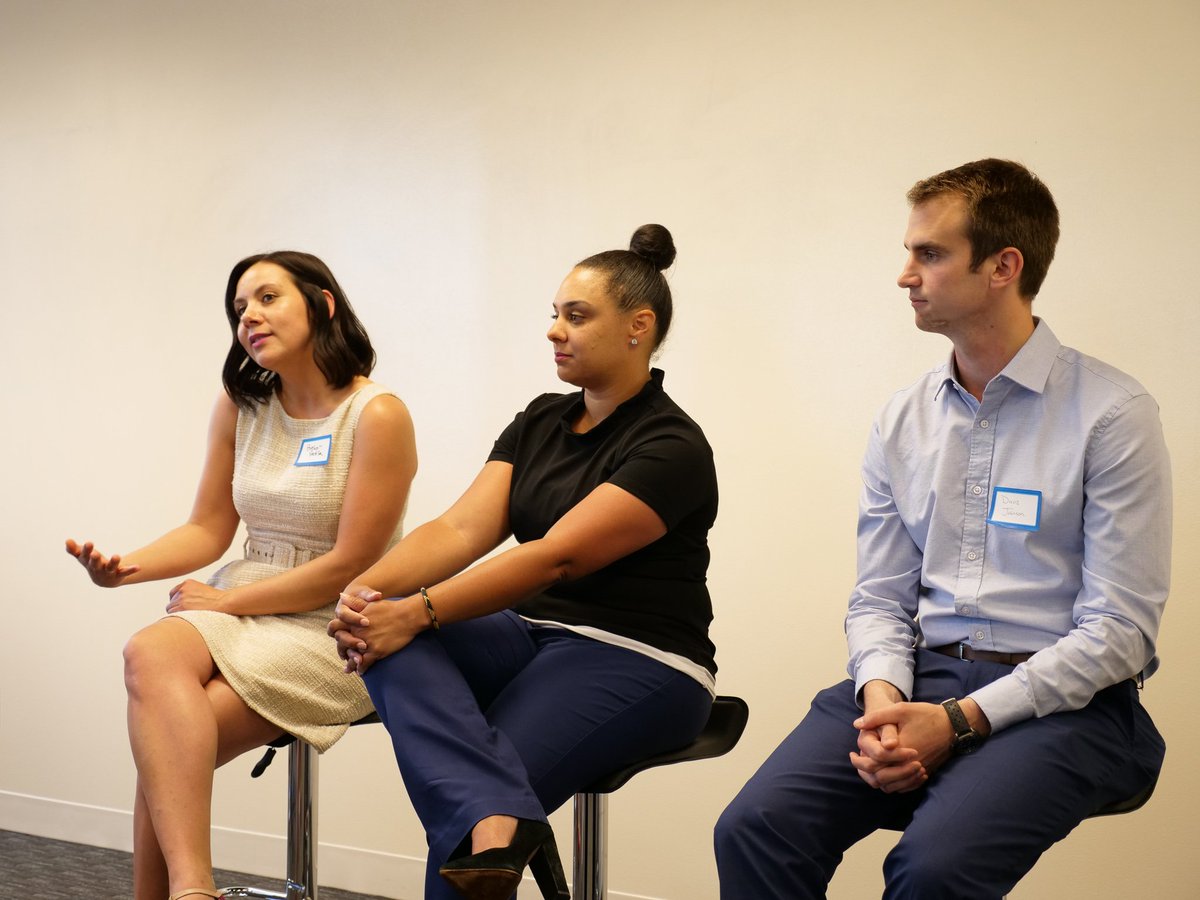 Last night, our #WallinAlumni gathered and discussed how to grow their careers! 

Thank you to our alumni for coming out, to our panelists for sharing their experiences, and to Cathryn Baker, president of the Alumni Board, for presenting!
