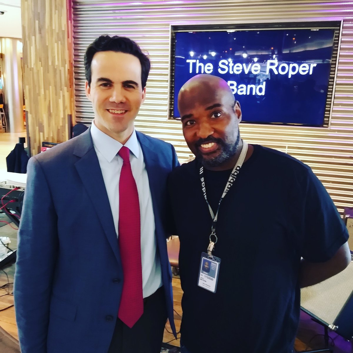 Great to meet you <a href="/costareports/">Robert Costa</a>! <a href="/washingtonpost/">The Washington Post</a> <a href="/maddow/">Rachel Maddow MSNBC</a> <a href="/MSNBC/">MSNBC</a> #notaenemyofthepeople #nashvile  👍🏾✊🏾