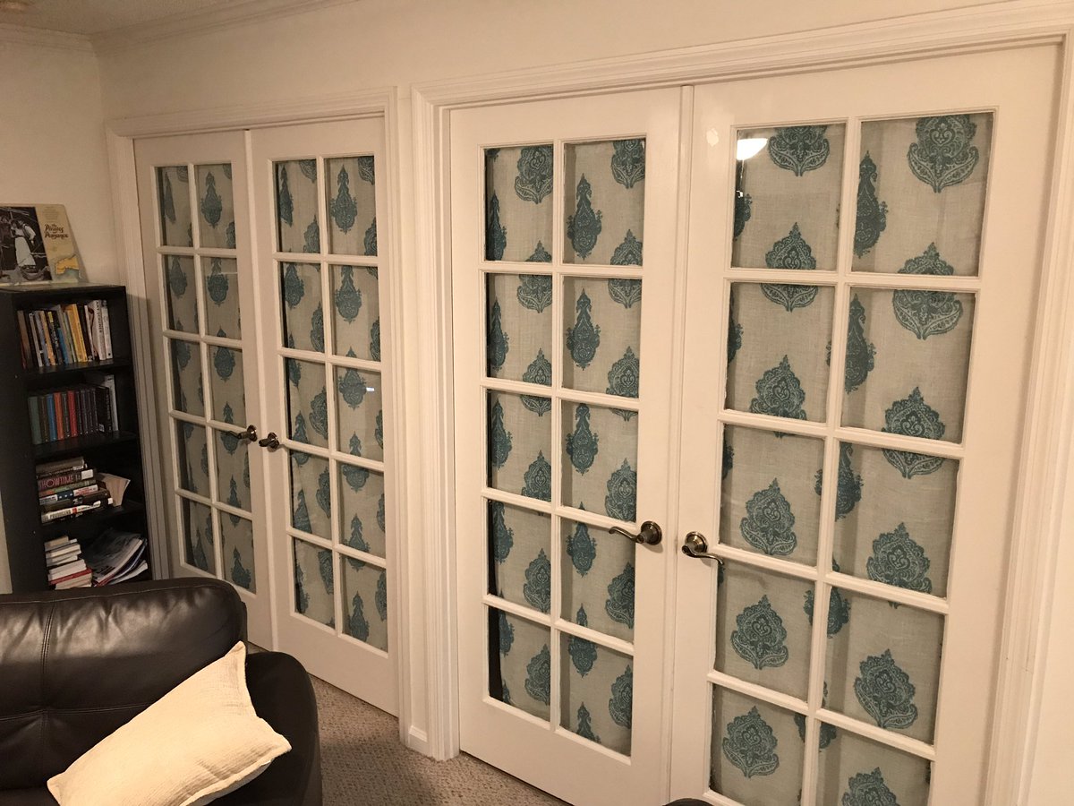 BrennanStaaf's tweet photo. @calllmewillie love love love French doors, just one of the things I ❤️ about my apartment
find more interesting curtains though, these were just on clearance at Pier 1 AND oversized so I had to do some cuttin & sewin #williestyle https://t.co/cANMSpZI0f