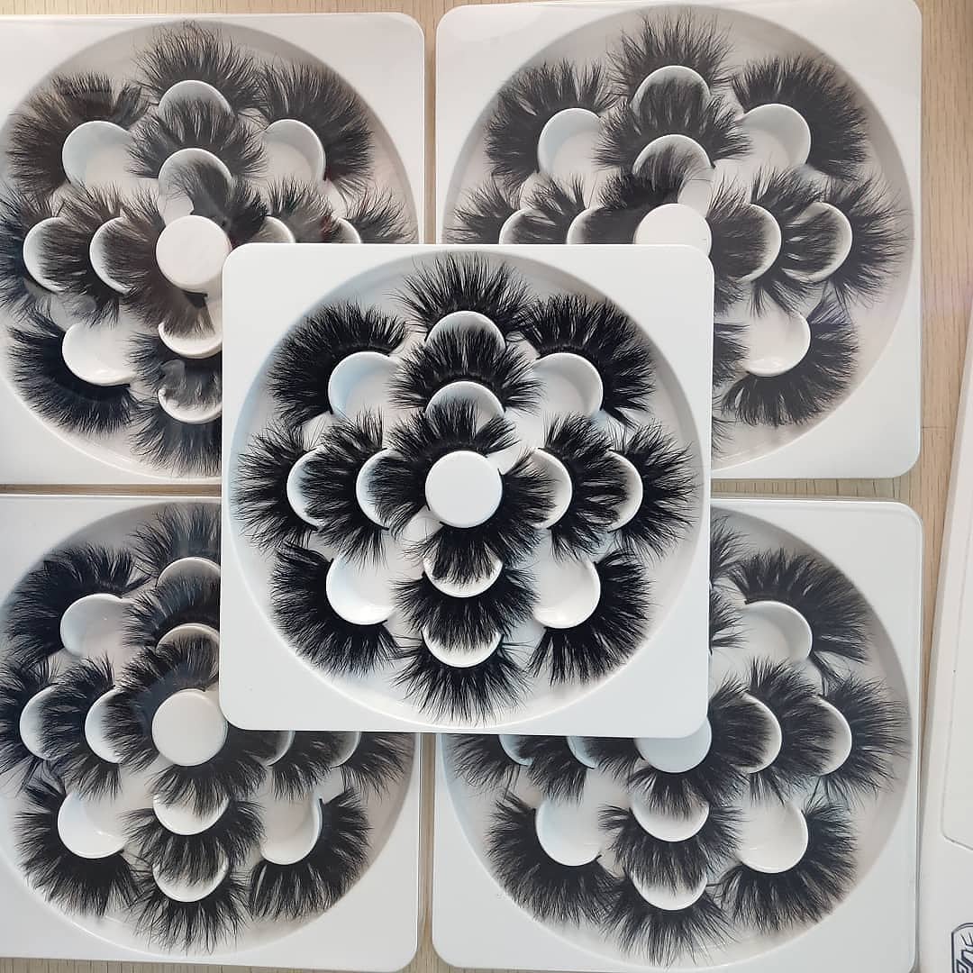 3Dminklashes's tweet image. Flower trap with mink eyelashes. order more trap free.

whatsapp:+8618660283781
ins: @heymelashes09
phone:+8618660283781
email: office@heymelashes.com

#eyelashpackaging #lashboxes #lashpackaging #minklashes #minkeyelashes 
#EyelashVendorsWholesale #MinkLashes #LashVendors