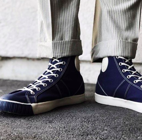 Colchesters's tweet photo. Feeling on these Navy Blues for #summer https://t.co/E0nxaVK0dC