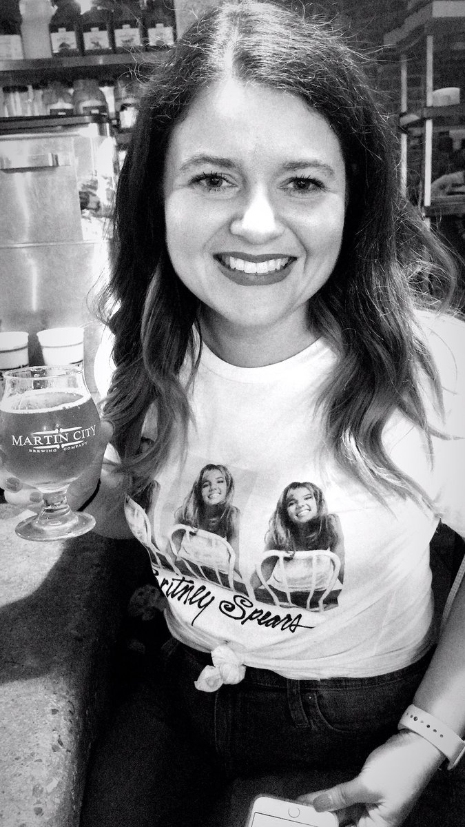 Blatt_Kat11's tweet photo. Just drinking beer with my girl @kbustin14 on a Thursday! #taptour #britneybitch #visitkc #drinklocal https://t.co/Rc5HZcB3c7