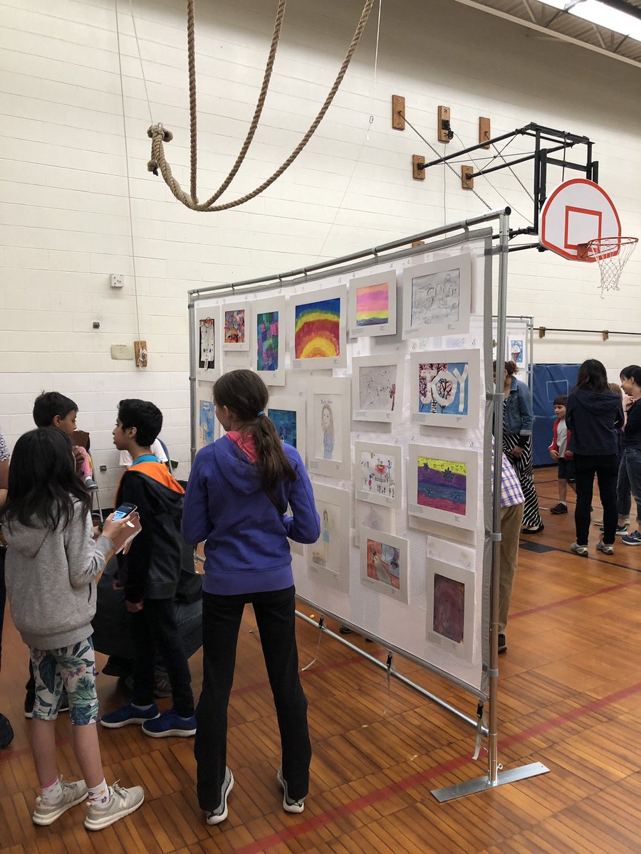 ConantArt's tweet photo. It was such an amazing turnout for our third annual Conant Arts Night! Thank you to everyone who came out to celebrate each and every amazing artist at Conant. So much love and hard work went into the pieces students selected for display. My heART is full! 💗 #WickedsmARTshows https://t.co/cYyhflt34o