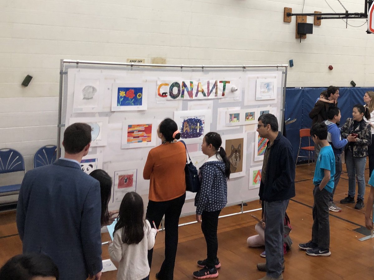 ConantArt's tweet photo. It was such an amazing turnout for our third annual Conant Arts Night! Thank you to everyone who came out to celebrate each and every amazing artist at Conant. So much love and hard work went into the pieces students selected for display. My heART is full! 💗 #WickedsmARTshows https://t.co/cYyhflt34o