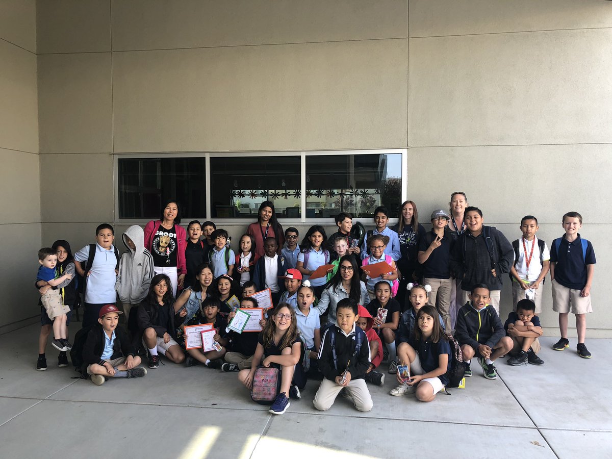 jpromorgan's tweet photo. So proud of my ROAR friends! And I think they feel proud too! π#jobwelldone #WCSPerserverance @westlakecharter @whitneyohagan #captainunderpants https://t.co/pGEXQcnje3