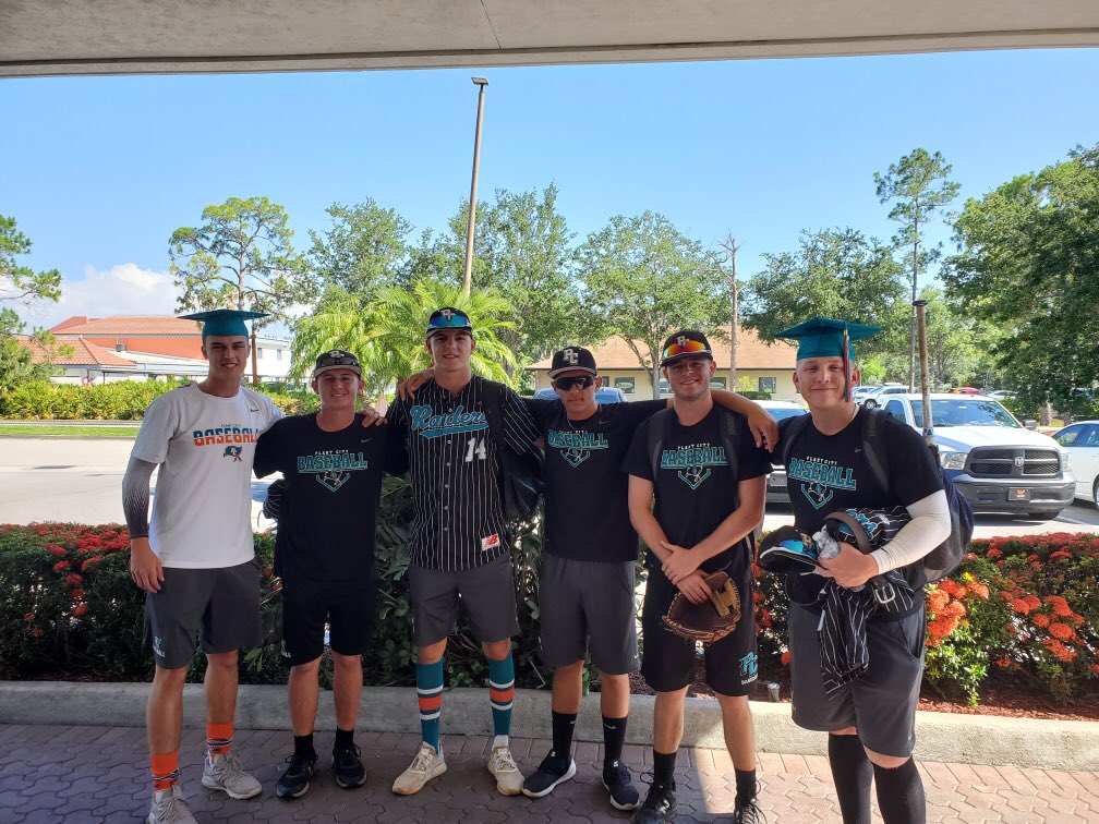 HillsboroughSch's tweet photo. MAKING PLANT CITY PROUD ! ⚾️

6 Plant City High School Seniors are missing their graduation ceremony to play in the baseball state championship for the FIRST TIME! 
Some of their classmates also skipped out on the ceremony to cheer on their friends! 
@Jeff_Eakins @HCPSplantcityHS https://t.co/UDyQKcHj8T