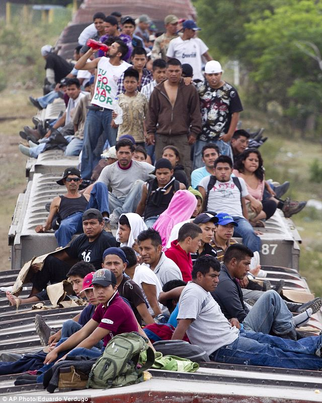 Переехать в азию. Лагерь беженцев в Мексике.