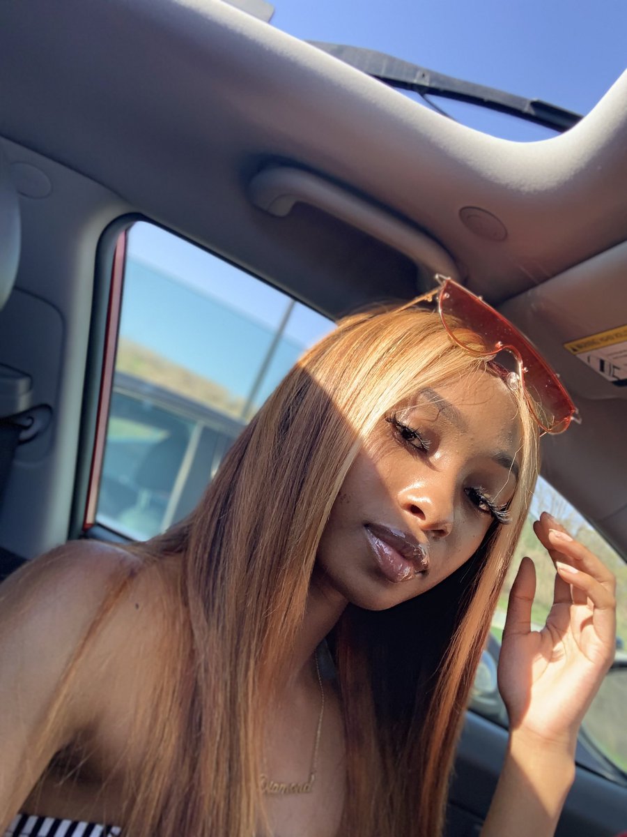 StarGotPlugs's tweet photo. Lets Start a No Filter Thread 👀 Drop Your No Filter Selfies Below👇🤷🏽‍♀️ https://t.co/kwe2KiwOQg