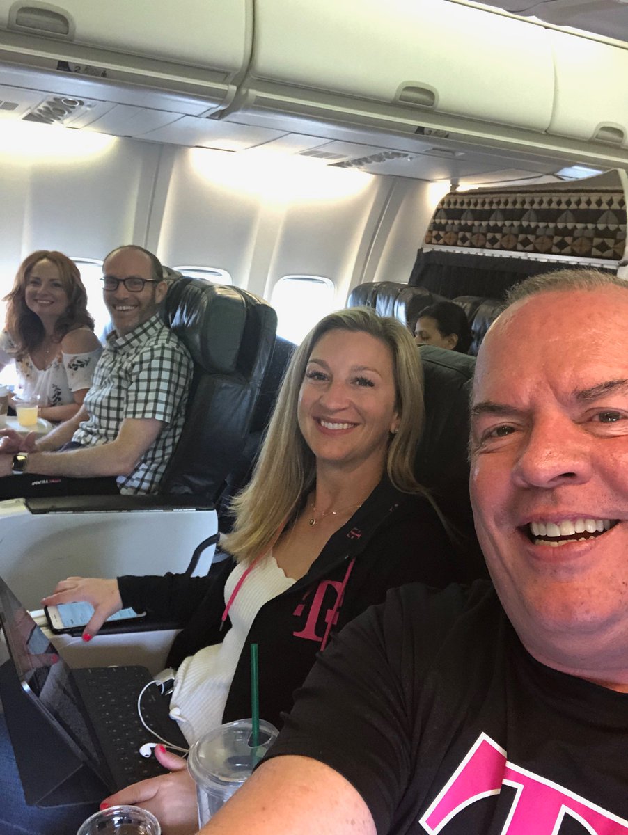 Heading out to celebrate the very top people in all of wireless!! #PEAK19🏖#TMoWingman