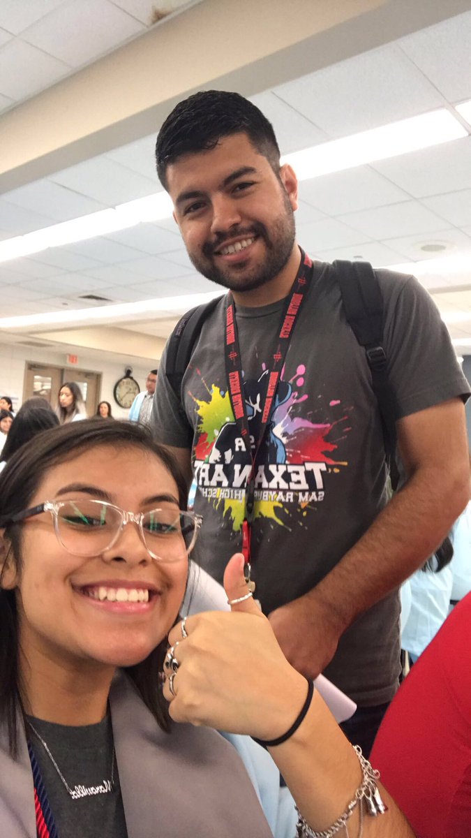 srhsCO19's tweet photo. AND THATS A WRAP ! it was fun running this account from both ends, much love to all the seniors, WE DID IT !!! 💙🥳 https://t.co/XQBK5RfcWa