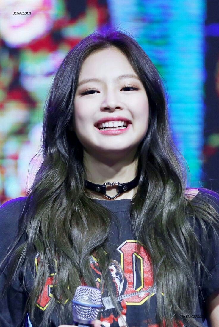 Andrea31_99's tweet photo. Como puede haber gente que le tire hate a una persona tan dulce que ha demostrado el amor que le tiene a blackpink y a blink, la apoyare hasta el final #WeLoveYouJennie https://t.co/S714Kfu22z