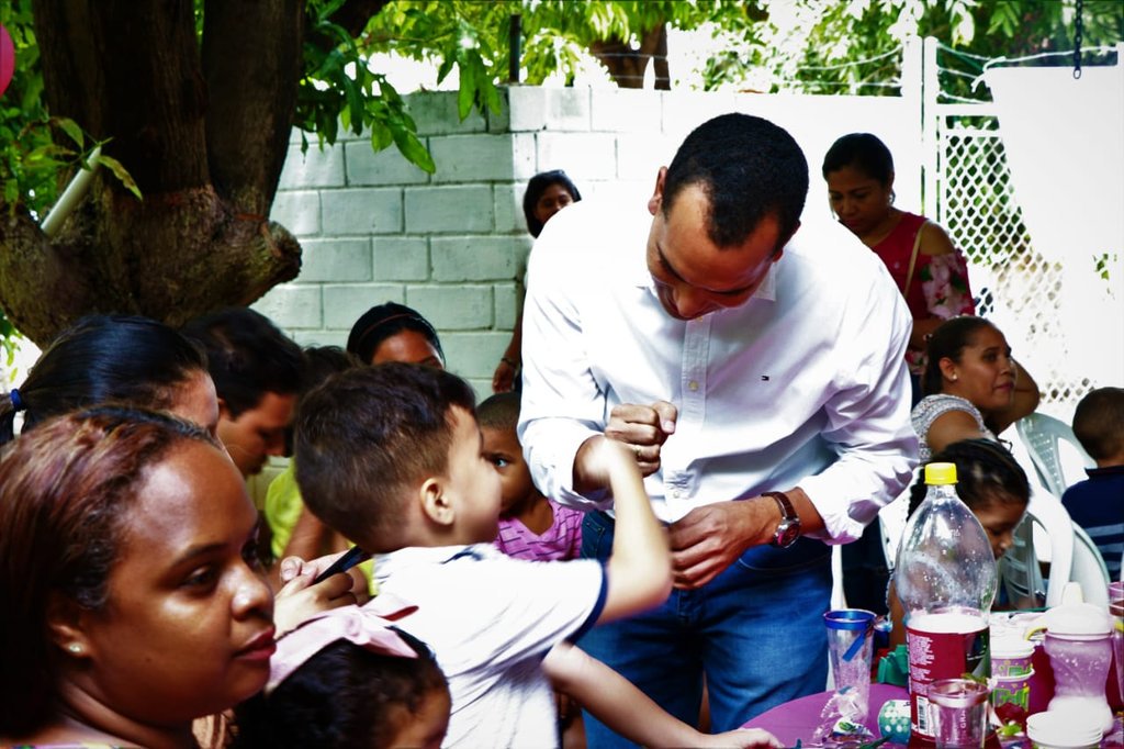 La mujer es la representación más sublime y a la vez, el mejor ejemplo de fortaleza, unidad y progreso. Todo proyecto transformador requiere del acompañamiento de una mujer, desde #KambioVerdadero las cesarenses tendrán un lugar protagónico para la consolidación de una estrategia