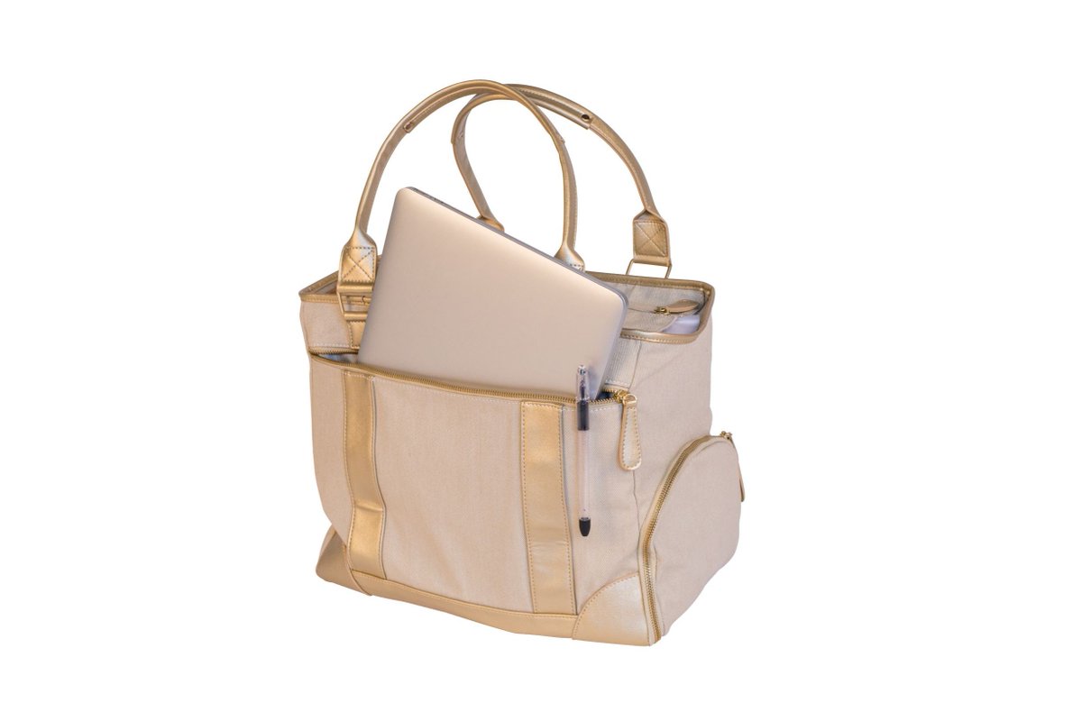 Need more space and storage in your breast pump bag? Well... Terra (and all of our other bags) come with more than five pockets for all of your favorite things! jayelle.com/product-page/t…  #breastfeeding #pumpingmom #babyregistrymust #breastpumpbag #breastpump #withyoueveryounce