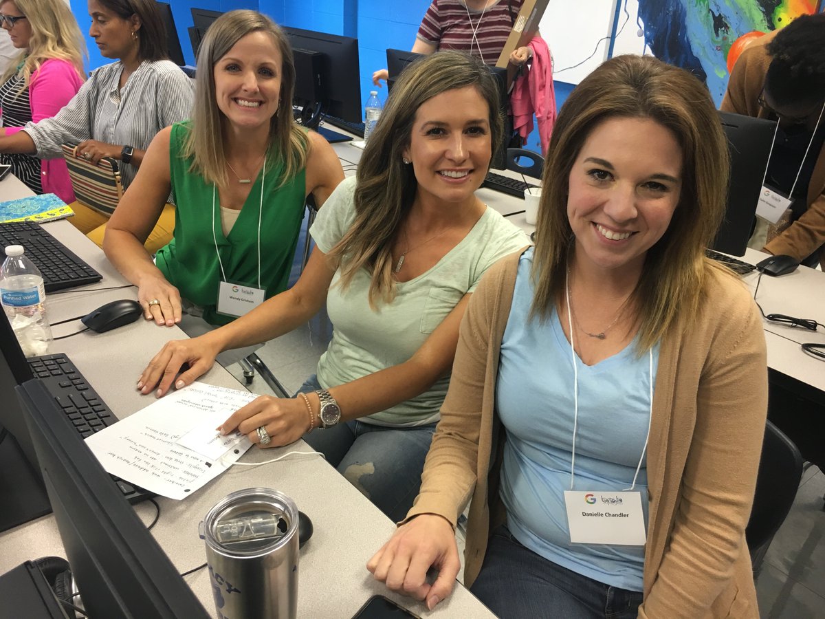 BPSBTech's tweet photo. 35 @Bossier_Schools educators are spending a summer day training for their Google Certified Educator Level 1 exam! #BPSBChat #GoogleCertifiedEducators https://t.co/gXxMHIM8CP