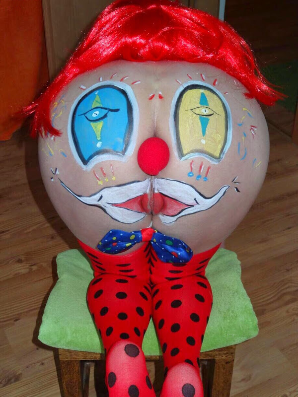 I'll never not think of this when I call someone an ass clown from now on.