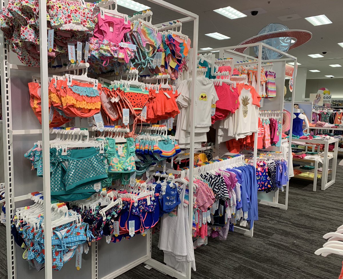 RaulitoVm1888's tweet photo. Learning & implementing the Visual Color Standards with the girls swim wear! #ROYGBIV / #WarmToCool / #VisualStandards https://t.co/8wBeXsC1ns